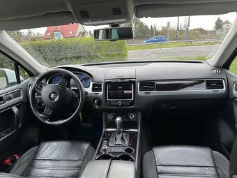 VW Touareg 3.0 TDI V6 180kW 4x4 R-Line Koža Navi - 9