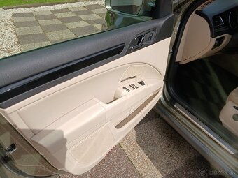 Škoda superb scout - 9