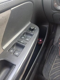Volkswagen Golf V 1.9tdi DSG - 9