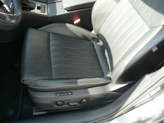 Škoda Superb Combi 2.0 TDI SCR Premium 4x4 DSG - 9
