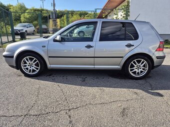 Volkswagen Golf 1.4 - 9