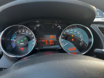 Peugeot 3008 2.0HDI Hybrid - 9