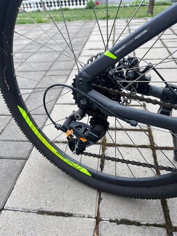 Predám sivý bicykel Rockrider, používaný minimálne - 9