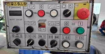 Frézka FGU 32, rok výroby 2005 - 9