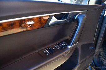 Volkswagen Passat Variant 2.0 TDI BMT Highline DSG - 9