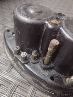 Predám spínaciu skrinku bakelit - 9