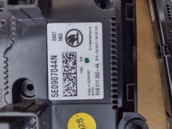 Autorádio -Navigacia Octavia 3 - 9