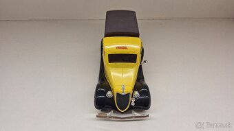1:18 - 1:19 FORD V8 PICK UP - 9
