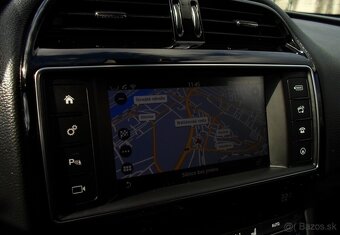 Jaguar F-Pace 2.0D I4 Prestige AWD A/T 4x4 - 9