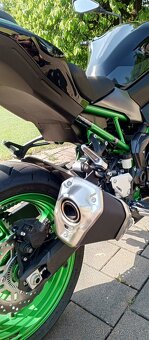 KAWASAKI Z900 - 9