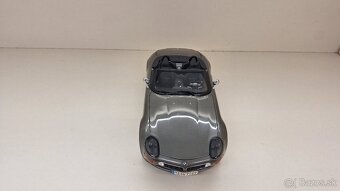 1:18 BMW Z8 - 9