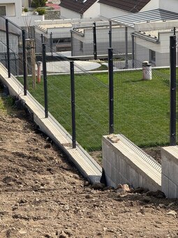 Realizacia zámkovej dlažby, ploty, oporné múry - 9