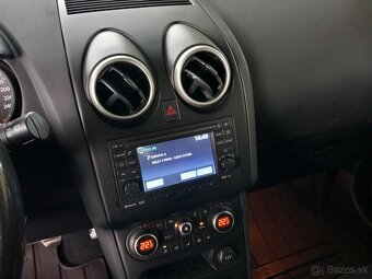 Nissan Qashqai 4x4 Panorama 2012 7miestne - 9