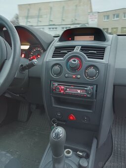 Renault Megane 2, benzín 1.4, 72kW, 2006 - 9