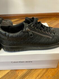 Calvin Klein a converse obuv na predaj - 9