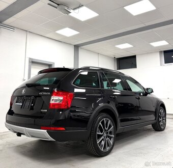 Skoda Octavia Scout 2.0TDI 4x4 Virtual/Kamera/Panorama - 9