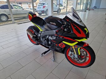 Aprilia V4 - 9