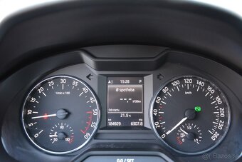 Škoda Octavia Combi 2.0TDI DSG STyle – TOP STAV - 9