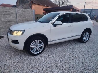 Wolksvagen Touareg 3.0 V6 TDI 240K - 9