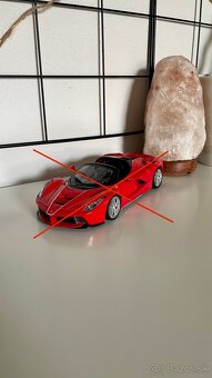 Modely 1:24 - 9