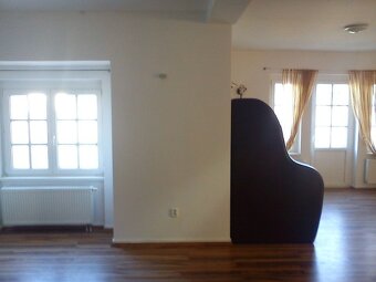 Dom na obchodné účely, Nitra - 9