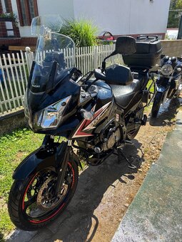 Suzuki V-Strom DL 650 - 9