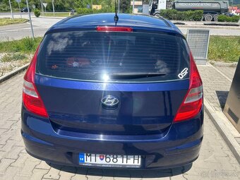 Hyundai i30 1.6 CRDi - 9