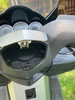 Skúter Peugeot Satelis 250 - r.v. 2007 - 9