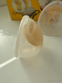 Medela Odsávačka mlieka elektrická Freestyle Hands-free - 9