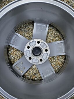 Prakticky nové, originálne disky VW - 5x112 r16 - 9