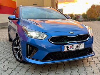 KIA Ceed SW 1.4 TGD-i GT Line A/T First Edition - 9