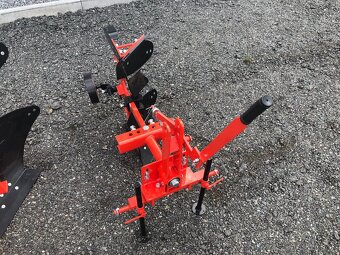 Obracecí pluh PO 230 (vr.DPH a dopravy) - 9