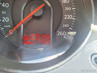 Volkswagen Passat Variant 2.0 TDI Highline - 9