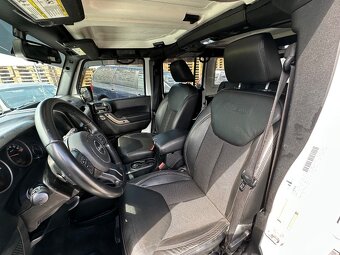 Jeep Wrangler Unlimited 75 Years Edition a/T - 9