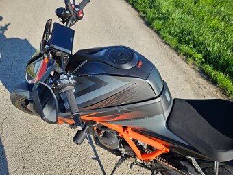 KTM 1290 R SuperDuke - 9