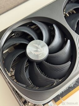 Zotac GeForce RTX 4090 Trinity - 24GB - 9