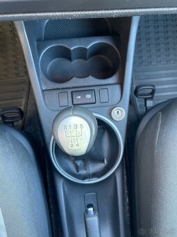 Škoda Fabia II 1.4 benzín - 9
