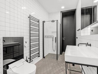 -PRENAJOM Elegantný 5 izbový dom v Starom meste, Bratislava - 9