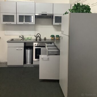 Moderná šedá kuchyňa LUNARA - 9