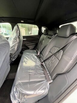 Nový Nissan Qashqai 1.3 DIG-T MHEV X-Tronic Tekna - 9