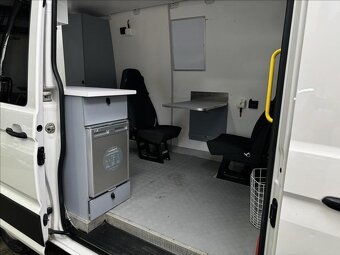 VW CRAFTER 2,0TDI  obytné - 9