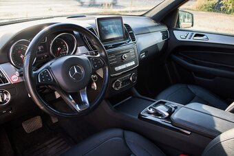 Mercedes -Benz GLE 250d SUV - 9