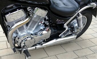 SUZUKI INTRUDER 1400 / TOP KRÁSNY originál stav - 9