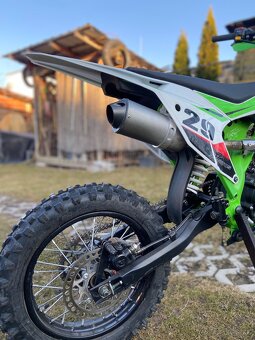 Moto Xmotos 160 - 9