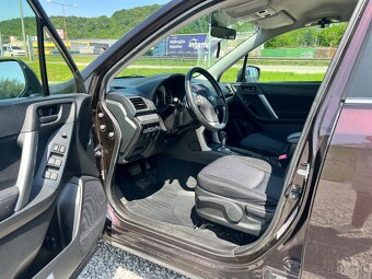 Subaru Forester 2.0i Comfort CVT - 9