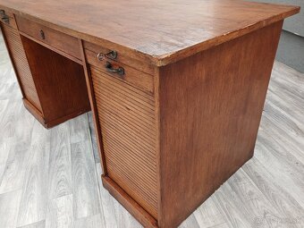 Stôl písací starožitný roletový. - 9