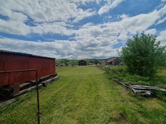 Rodinný dom s veľkým pozemkom v obci Važec - 9