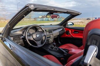 BMW 320i - 9