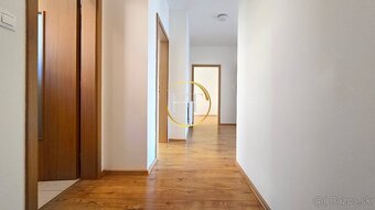Veľkorysý a slnečný 3i 85m2 s loggiou 8m2 v centre DS - 9