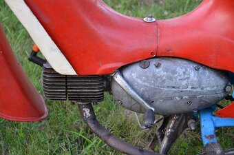 predam jawa pionier s potvrdenim o vyradeni - 9